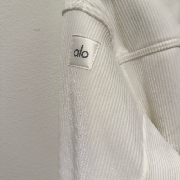 Alo Ribbed Velour Shacket - Picture 4 of 5